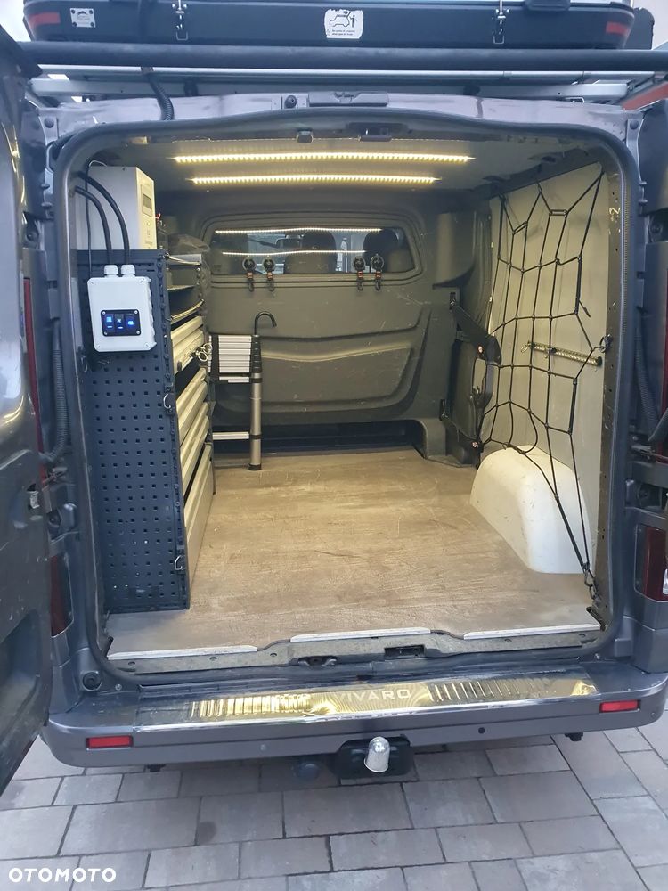Opel Vivaro - 13