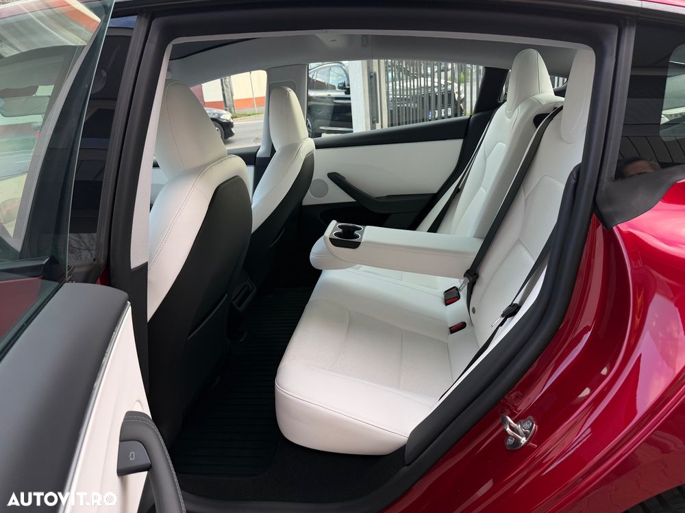 Tesla Model 3 Langstreckenbatterie Allradantrieb Dual Motor - 16