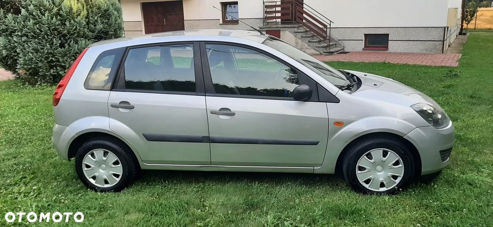 Ford Fiesta - 20
