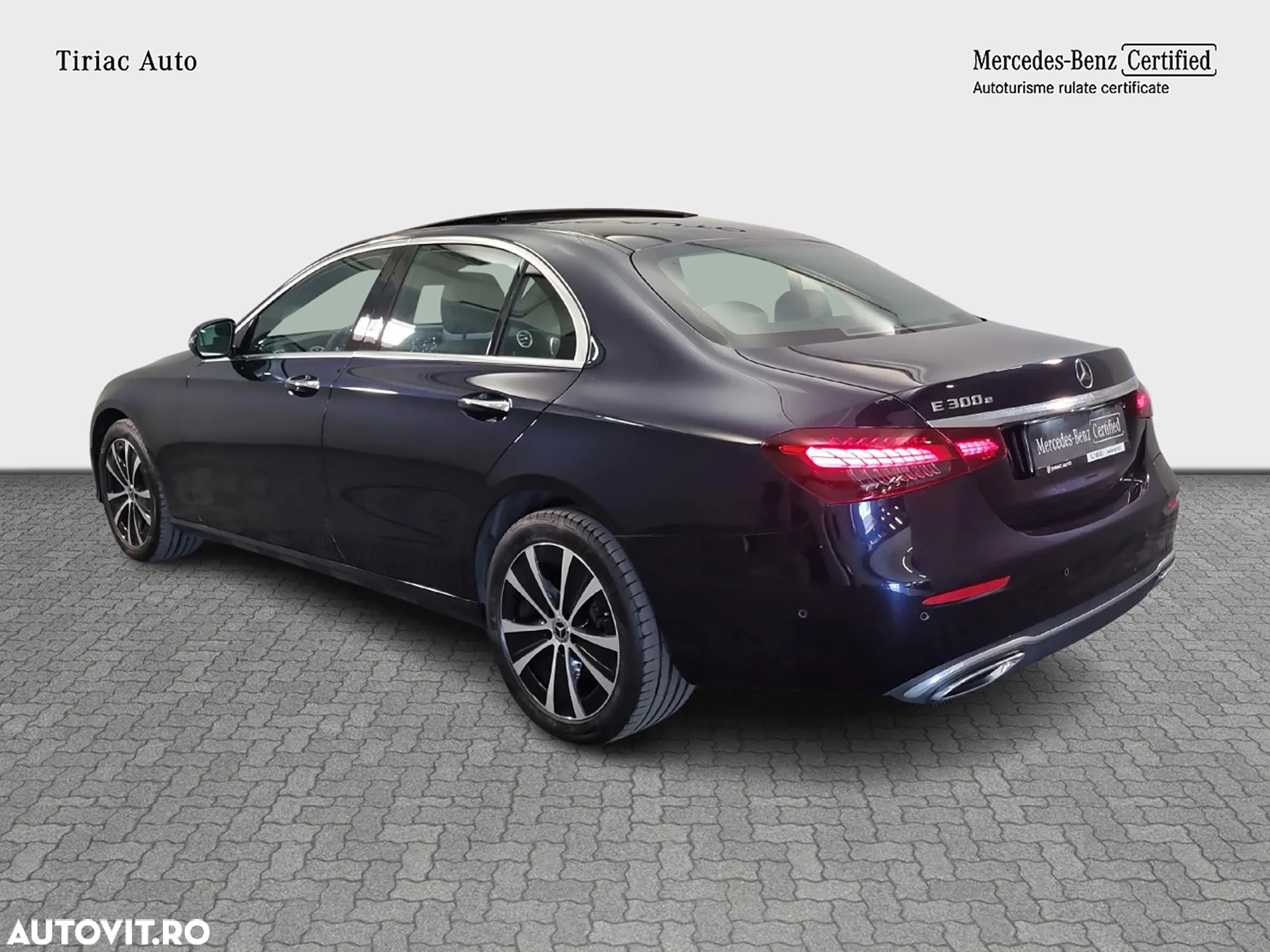 Mercedes-Benz E 300 - 4