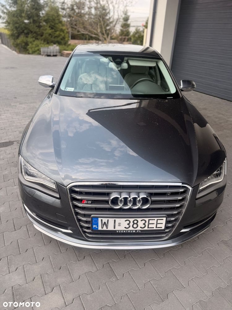 Audi S8 - 6
