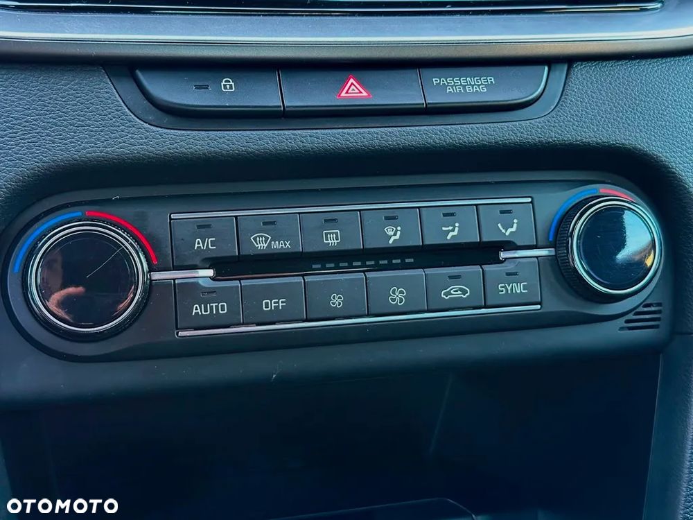 Kia Ceed 1.5 T-GDI M - 21