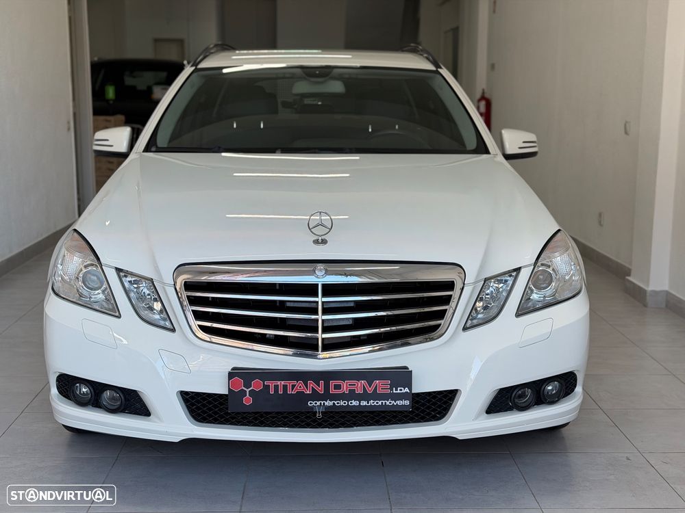 Mercedes-Benz E 220 CDi Classic BlueEfficiency - 2