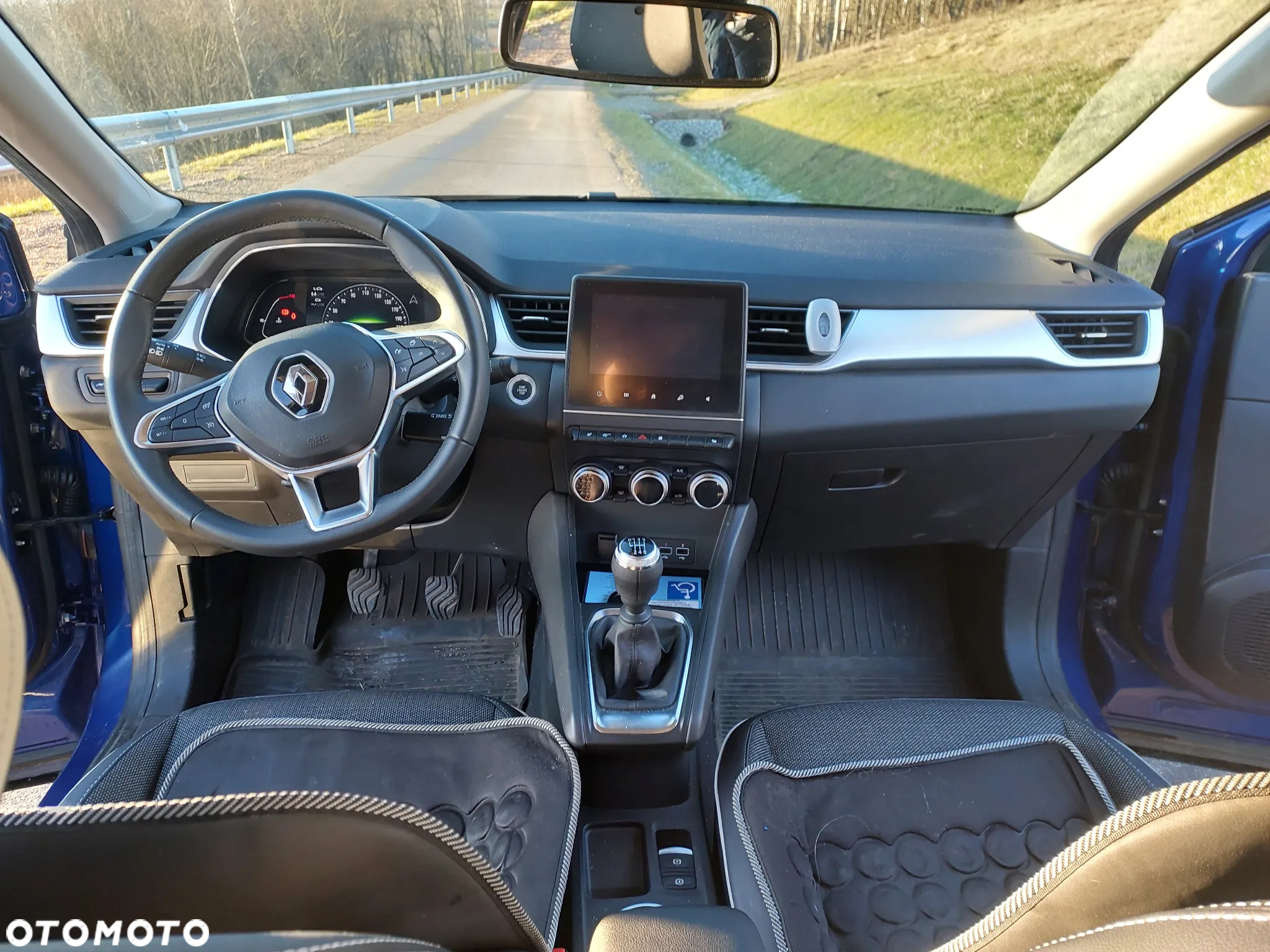 Renault Captur 1.0 TCe Techno - 11