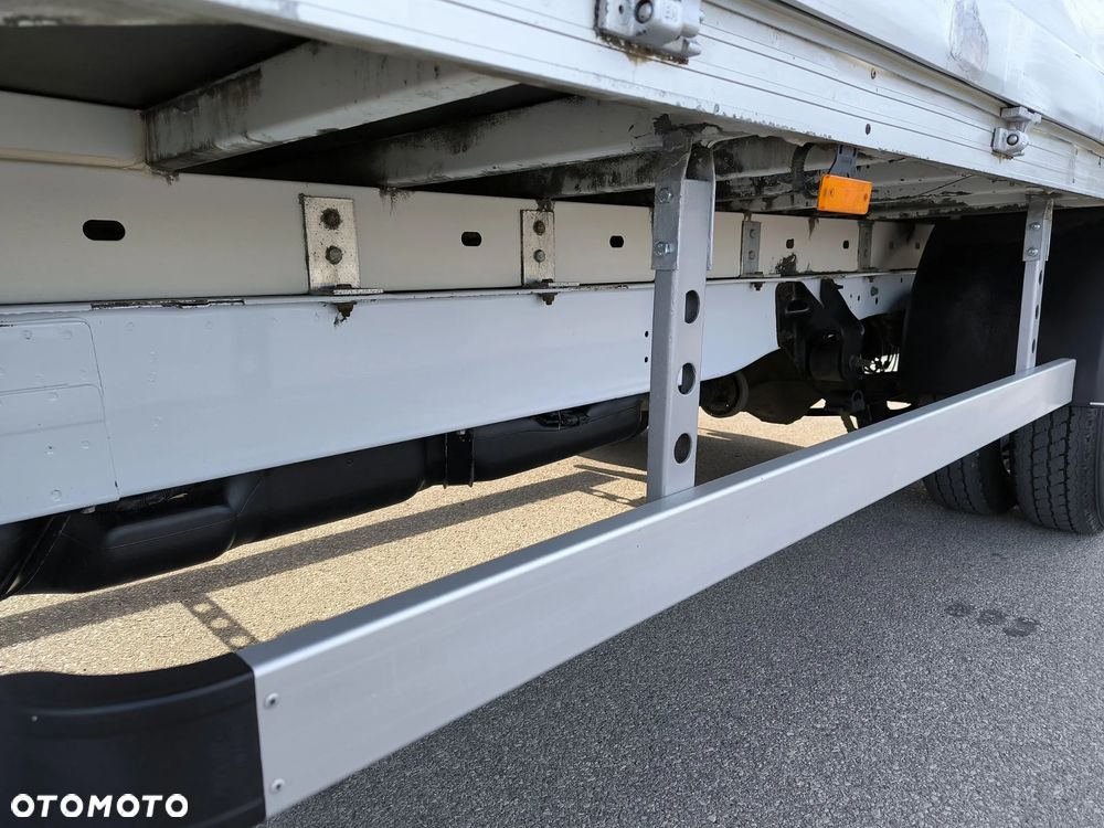 Ford Transit - 19