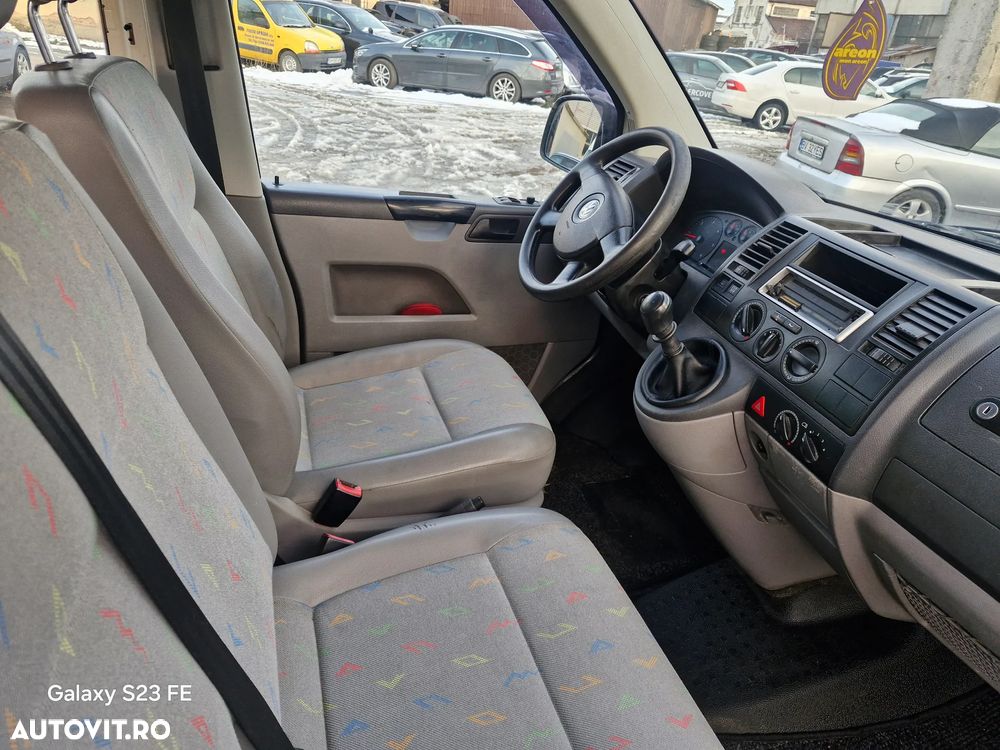 Volkswagen Transporter Caravelle Kurz DPF Comfortline - 8