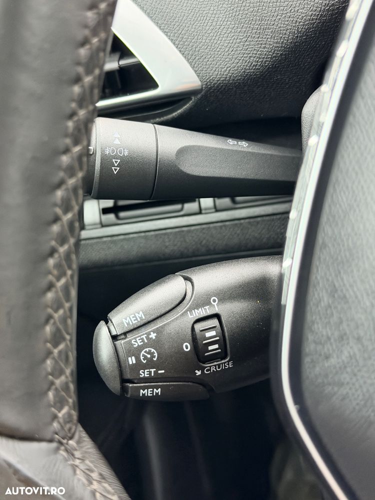 Peugeot 3008 PureTech 130 Stop & Start Allure - 30