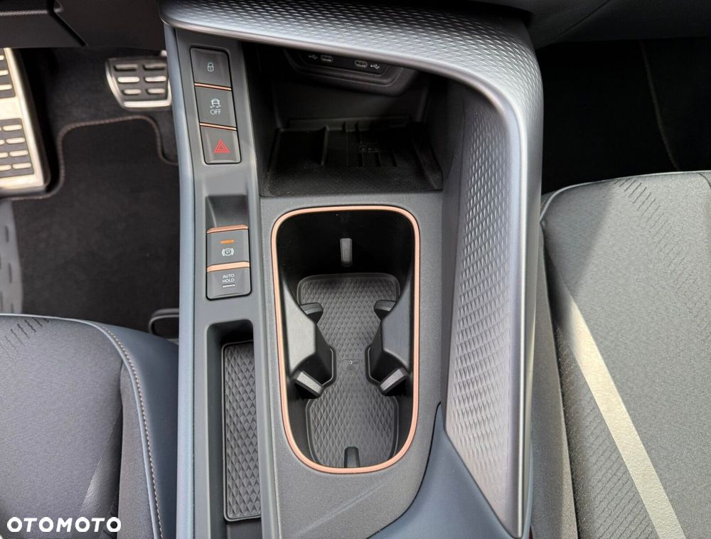 Cupra Terramar 1.5 eTSI mHEV DSG - 26