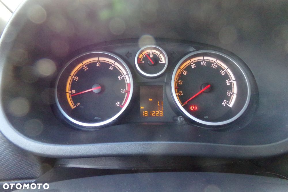 Opel Corsa - 18