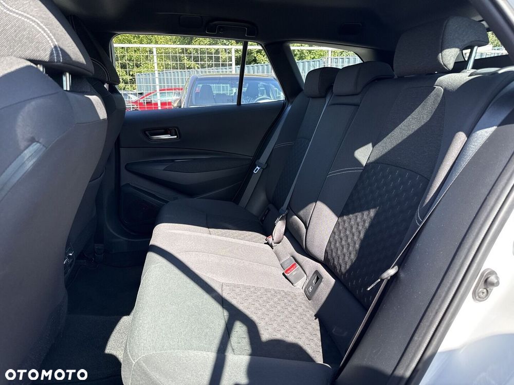 Toyota Corolla 1.8 Hybrid Comfort - 22