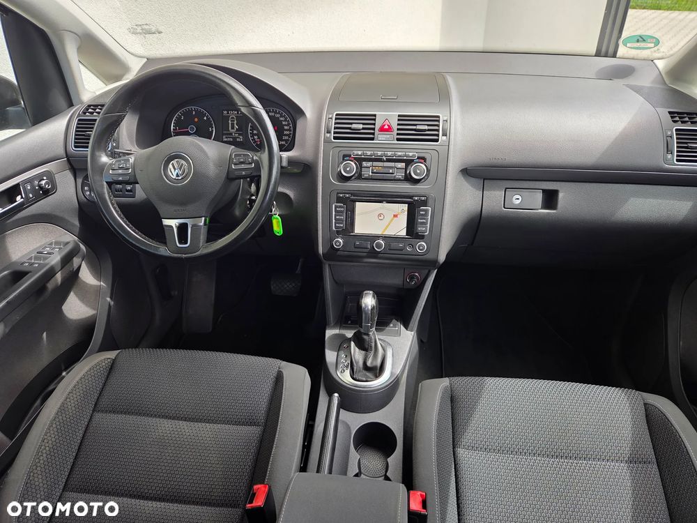 Volkswagen Touran - 9