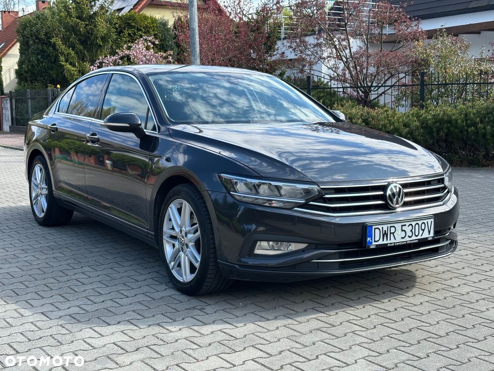 Volkswagen Passat 2.0 TDI Elegance DSG - 5