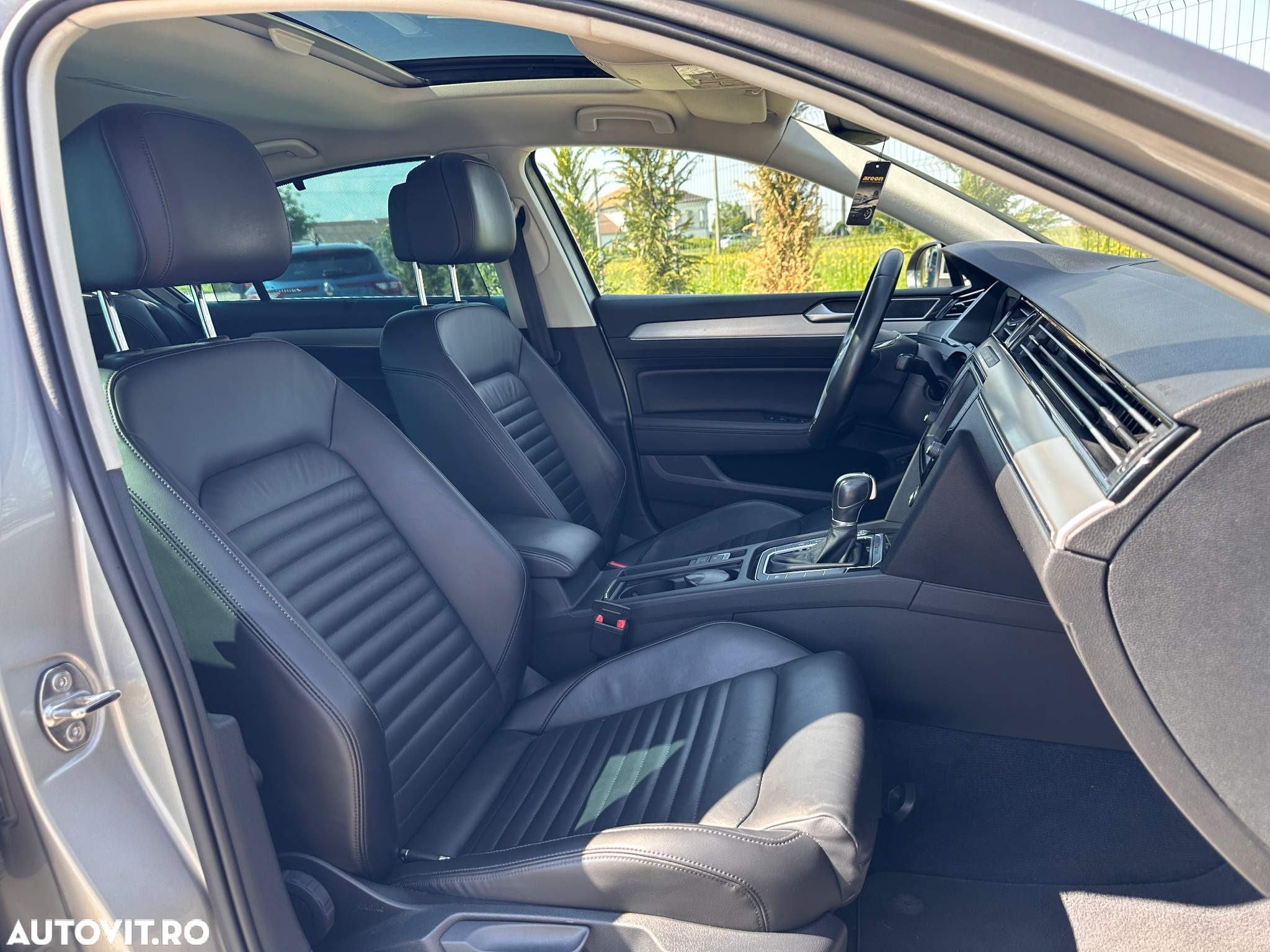 Volkswagen Passat Variant 2.0 BiTDI 4Mot DSG Highline - 11