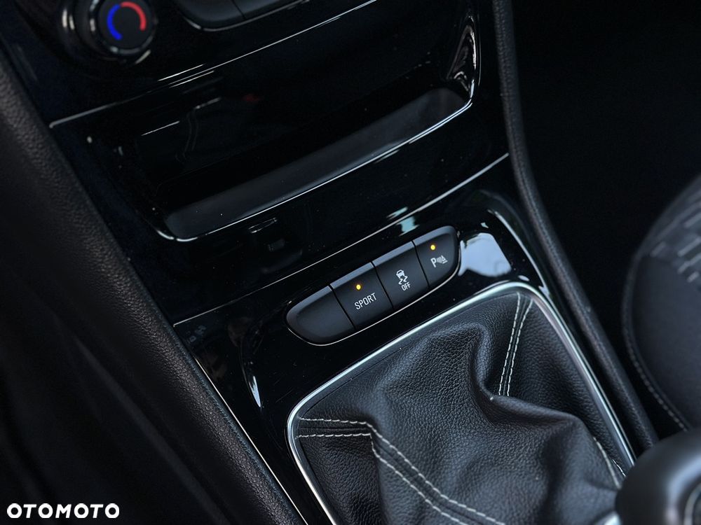 Opel Astra 1.4 Turbo Start/Stop Innovation - 32