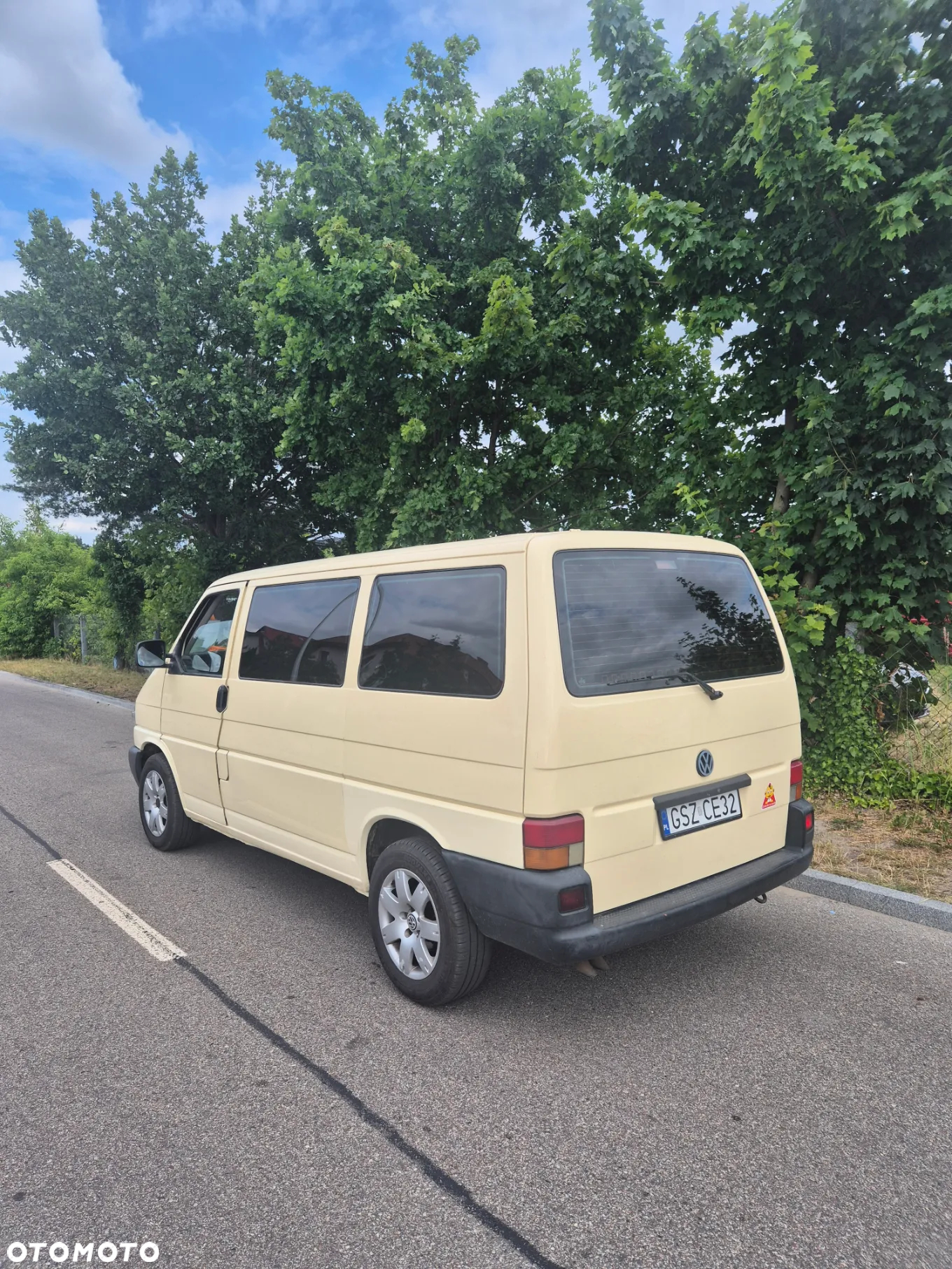 Volkswagen Caravelle - 2