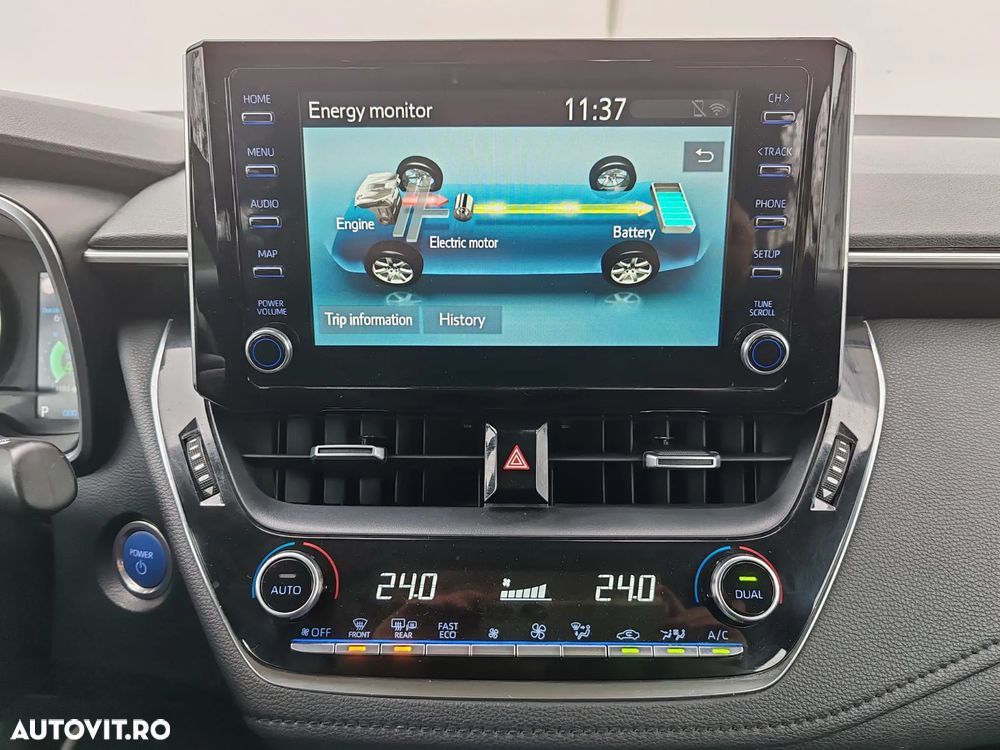 Toyota Corolla 1.8 HSD Business - 12