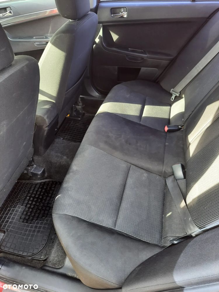 Mitsubishi Lancer 1.8 Invite - 24
