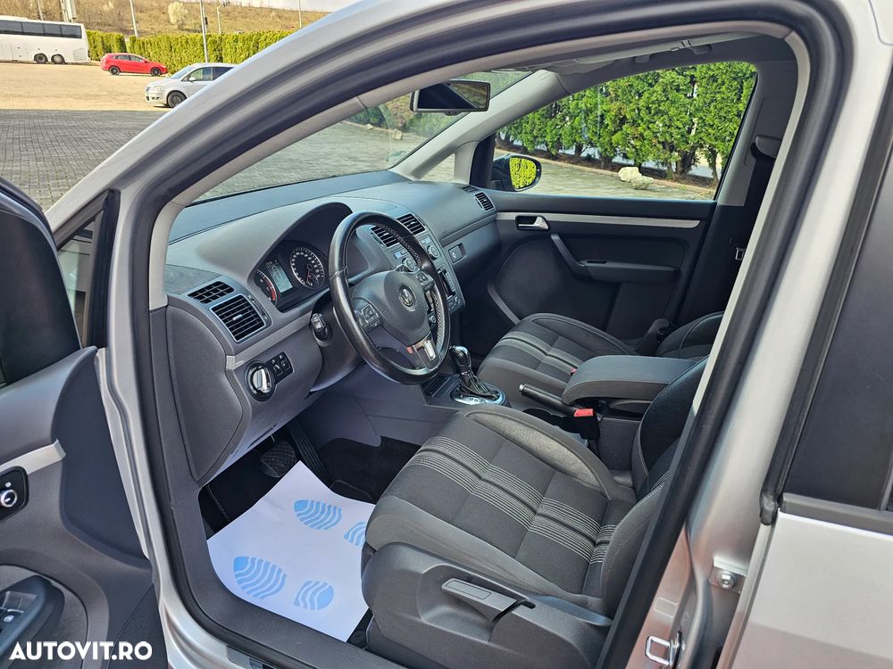 Volkswagen Touran 1.4 TSI DSG MATCH - 18