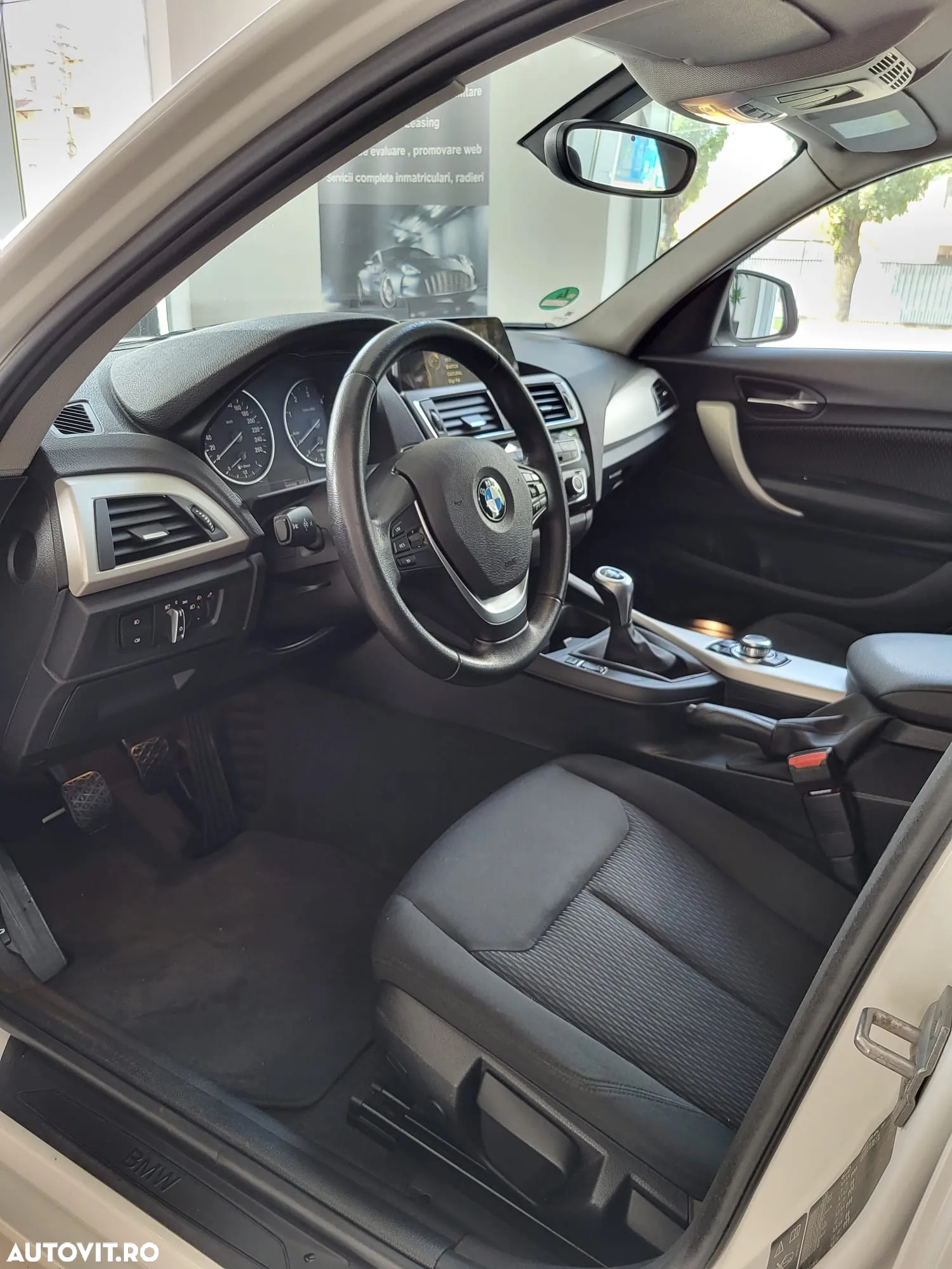 BMW Seria 1 118d xDrive Advantage - 13