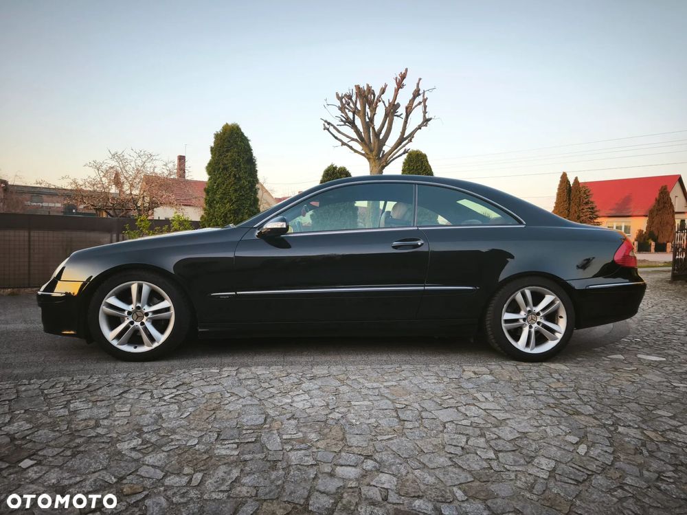 Mercedes-Benz CLK 220 CDI Automatik Avantgarde DPF - 2