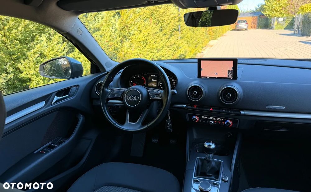 Audi A3 Sportback 1.6 TDI - 10
