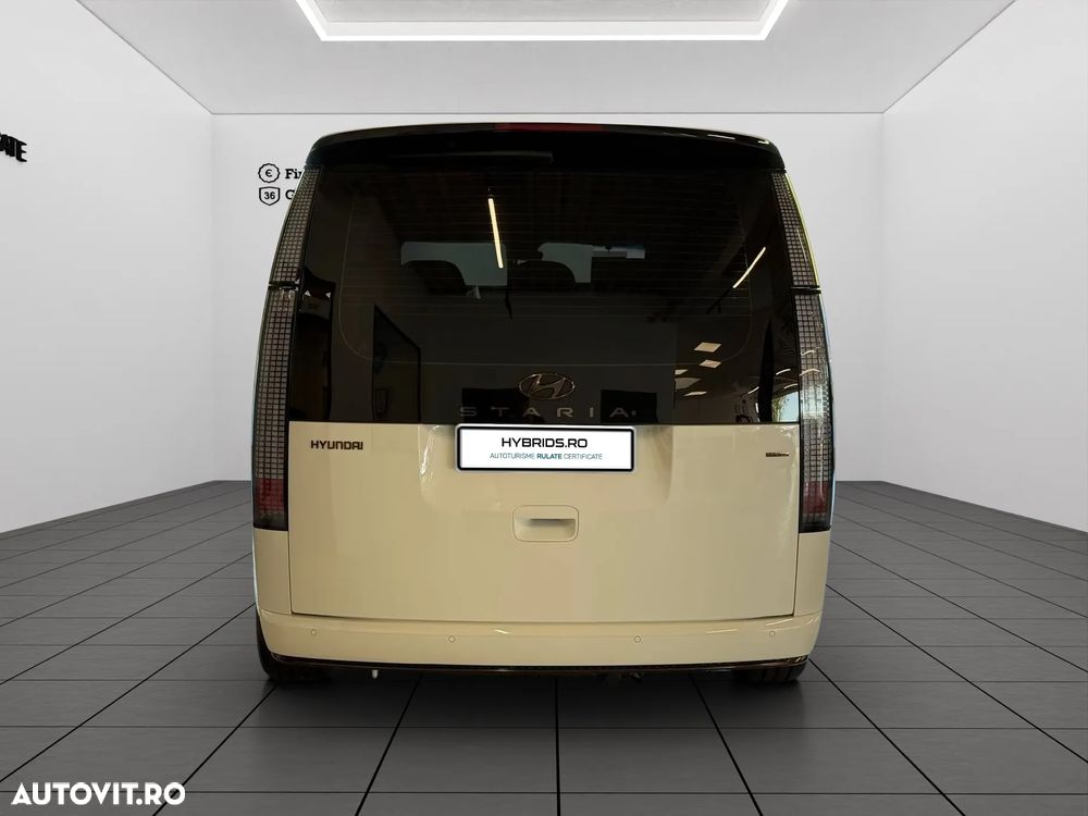 Hyundai Staria 2.2 CRDi Allrad Signature - 5