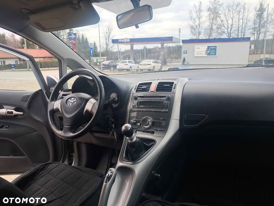 Toyota Auris 2.0 D-4D Premium - 6