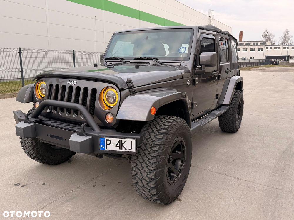 Jeep Wrangler - 11