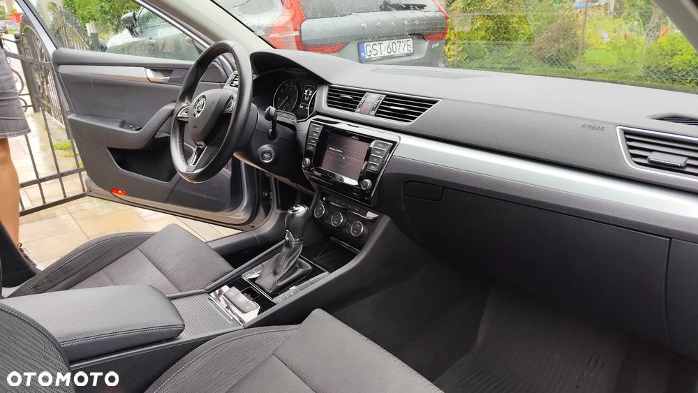 Skoda Superb 1.4 TSI ACT Ambition DSG - 9