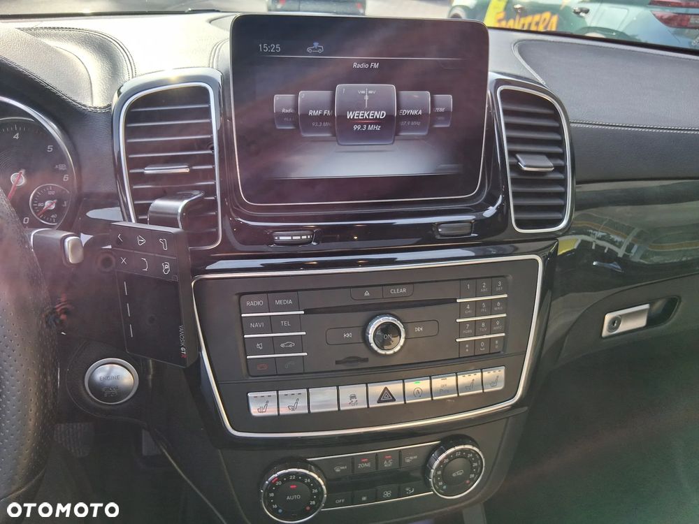Mercedes-Benz GLE 350 d 4-Matic - 17