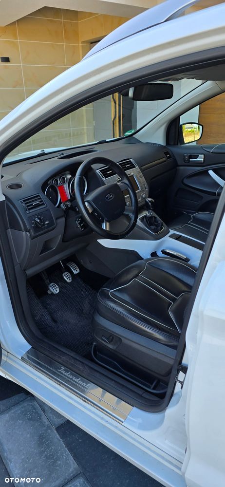 Ford Kuga 2.0 TDCi 4x4 Individual - 4