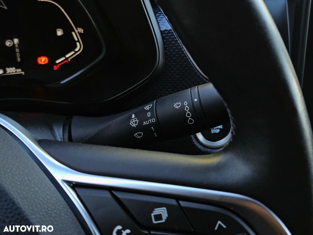 Renault Arkana E-TECH 145 Evolution - 18