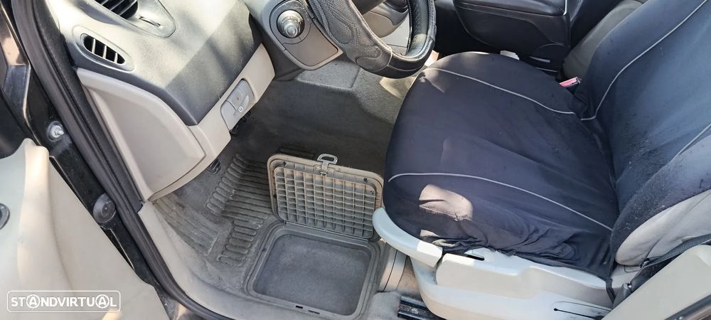 Renault Scénic - 21