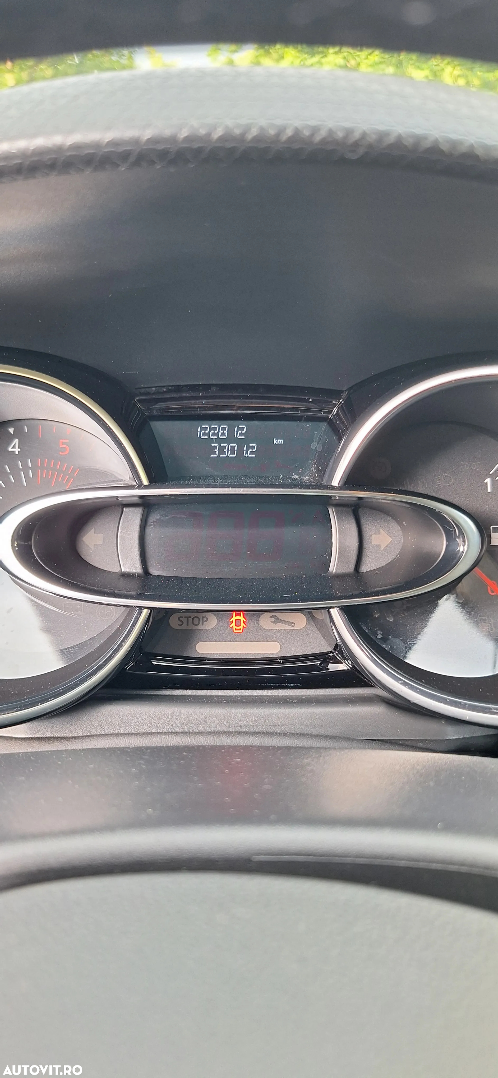 Renault Clio IV dCi Energy Intens - 9