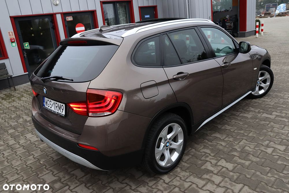 BMW X1 xDrive20d - 10