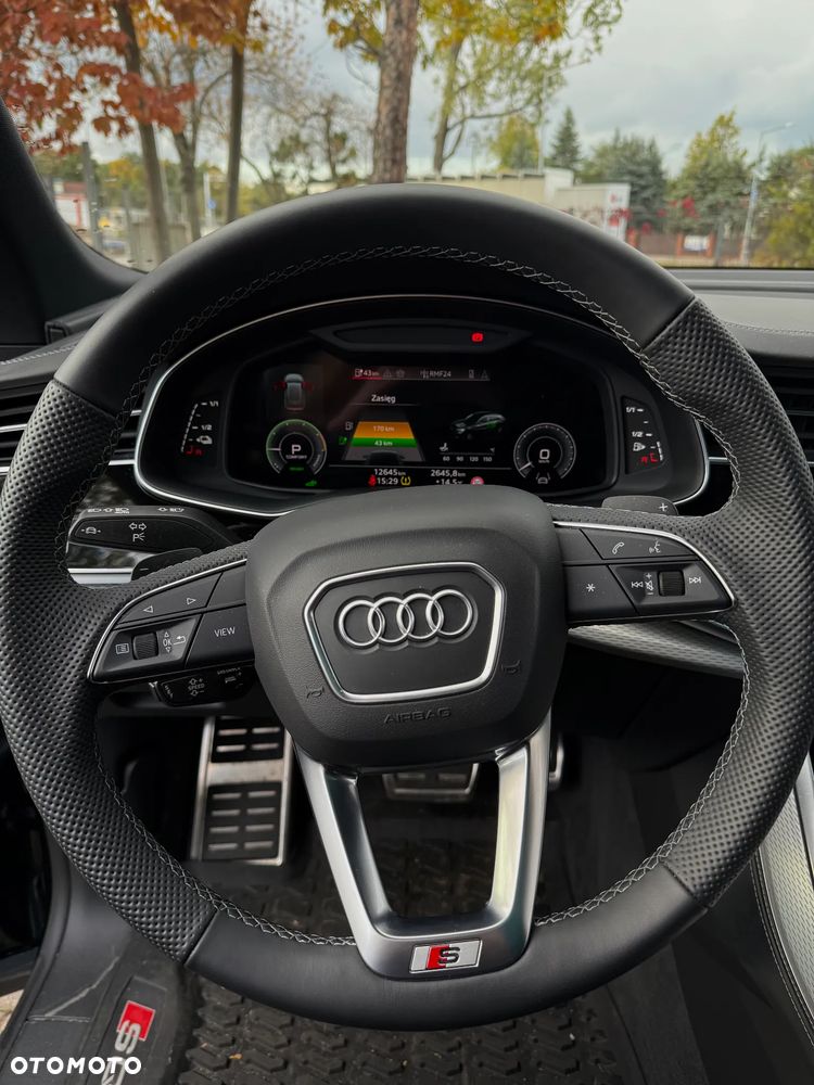 Audi Q8 - 18