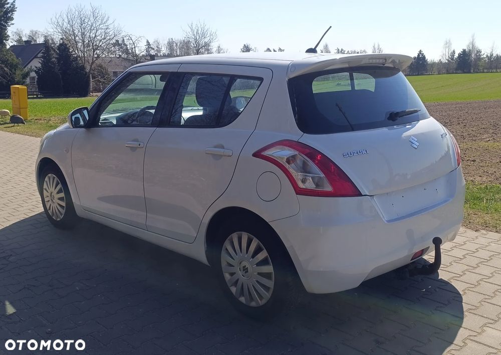 Suzuki Swift - 3