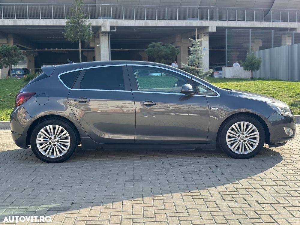 Opel Astra 2.0 CDTI DPF Automatik Exklusiv - 3