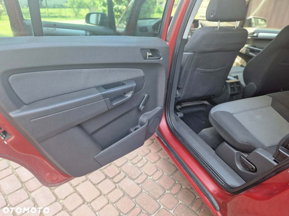Opel Zafira 1.9 CDTI - 14