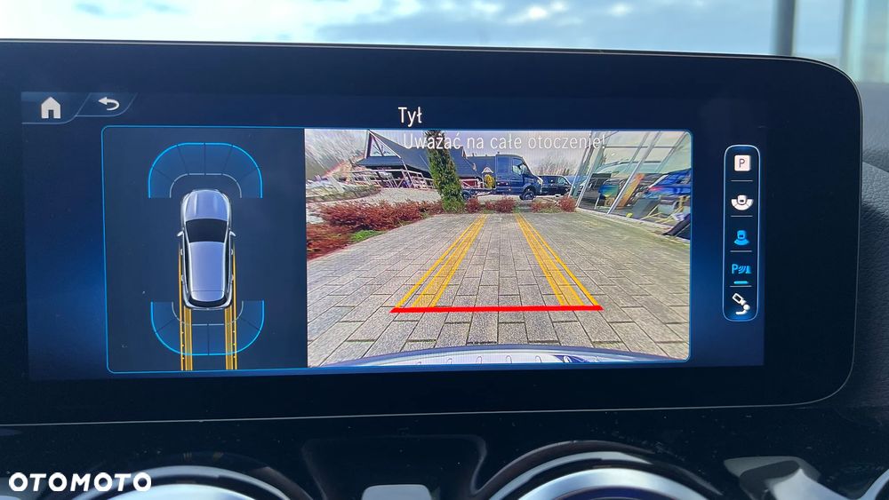 Mercedes-Benz GLA 200 AMG Line - 23