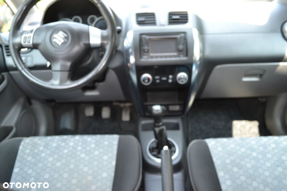 Suzuki SX4 S-Cross 1.6 Premium 4WD - 2