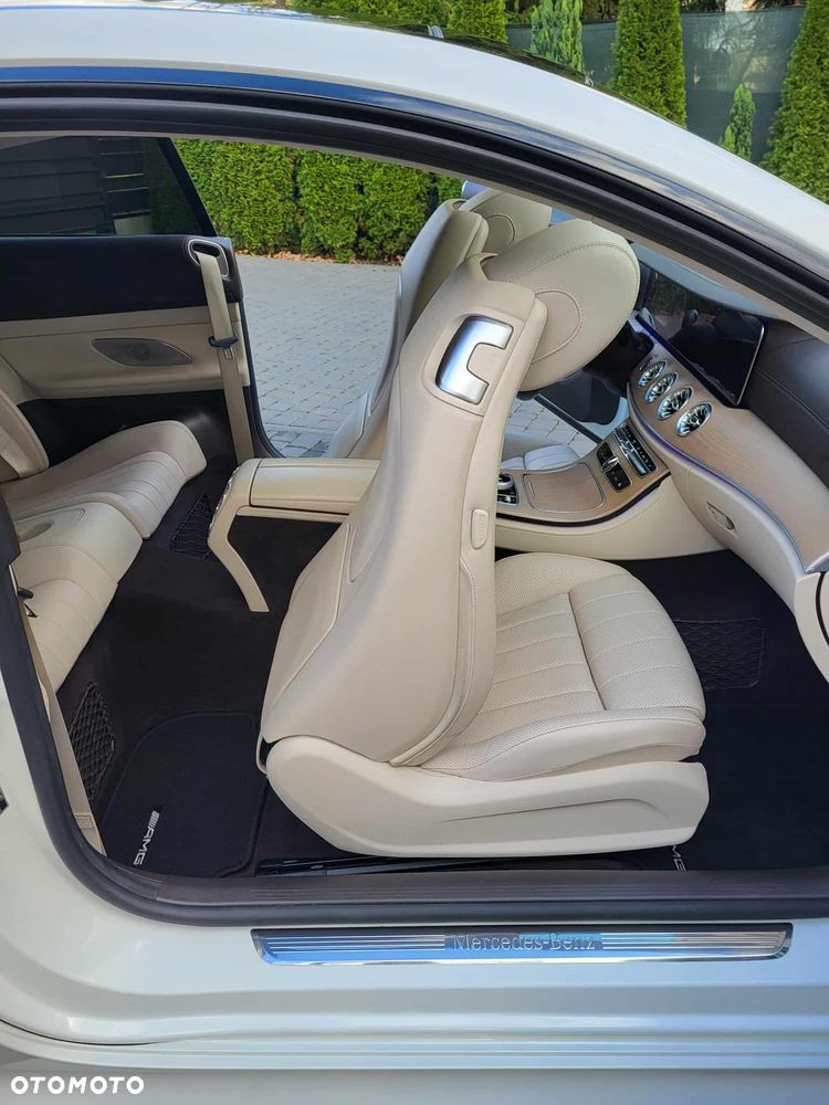 Mercedes-Benz Klasa E 400 4-Matic 9G-TRONIC - 15