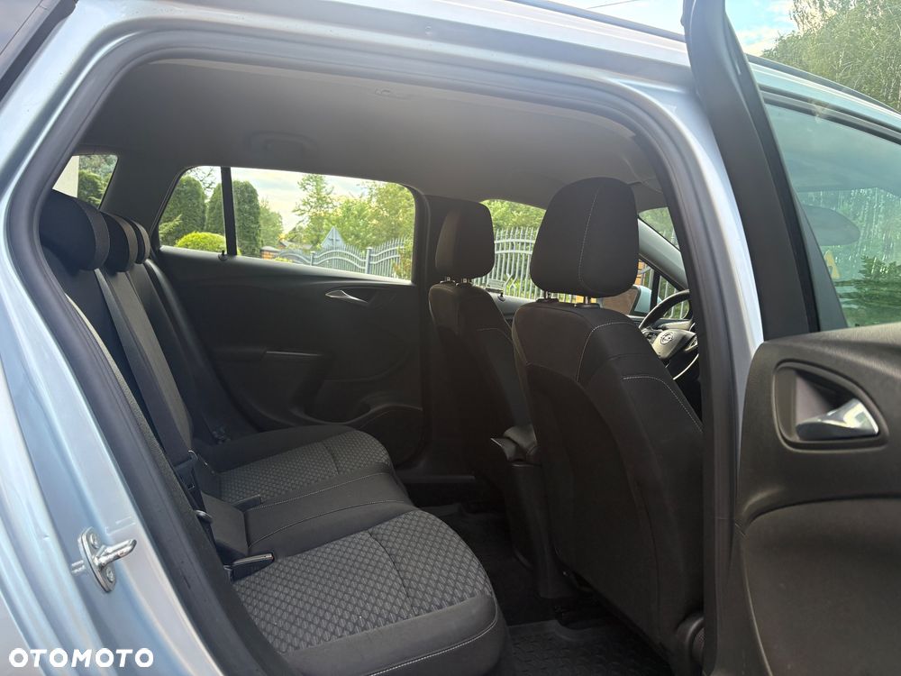 Opel Astra - 18