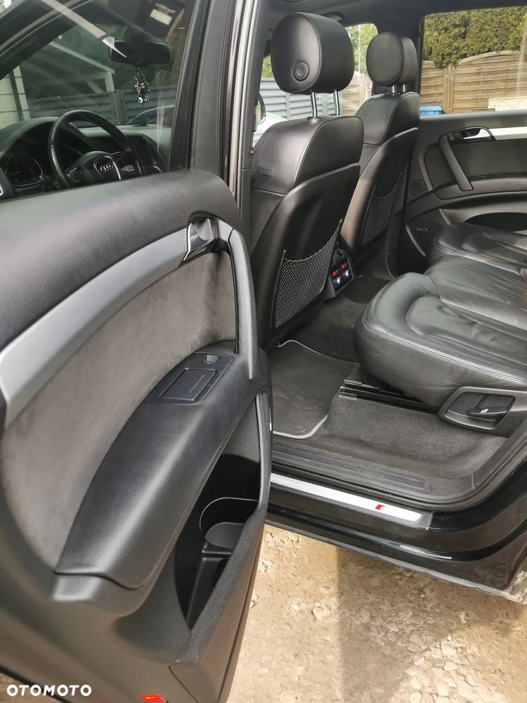 Audi Q7 - 12