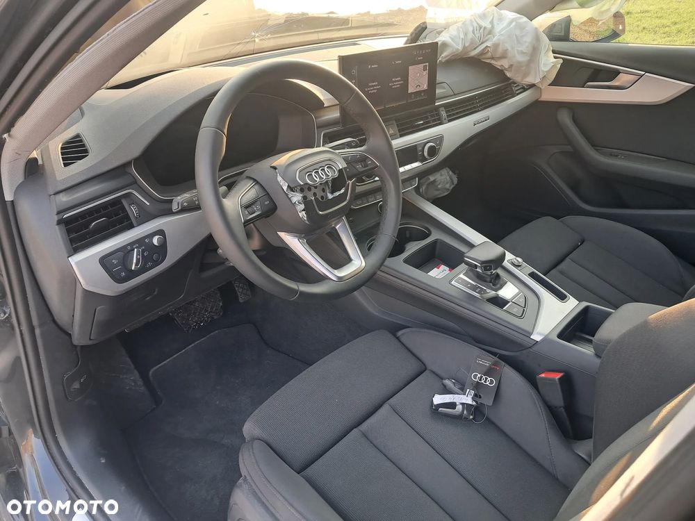 Audi A4 Avant 45 TFSI quattro S tronic - 8