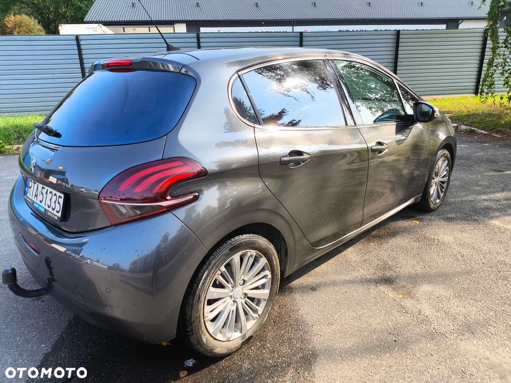 Peugeot 208 1.2 PureTech Active - 4