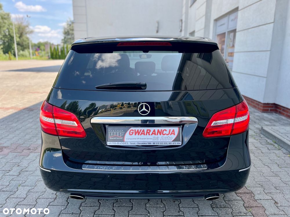 Mercedes-Benz Klasa B 180 Edition - 14