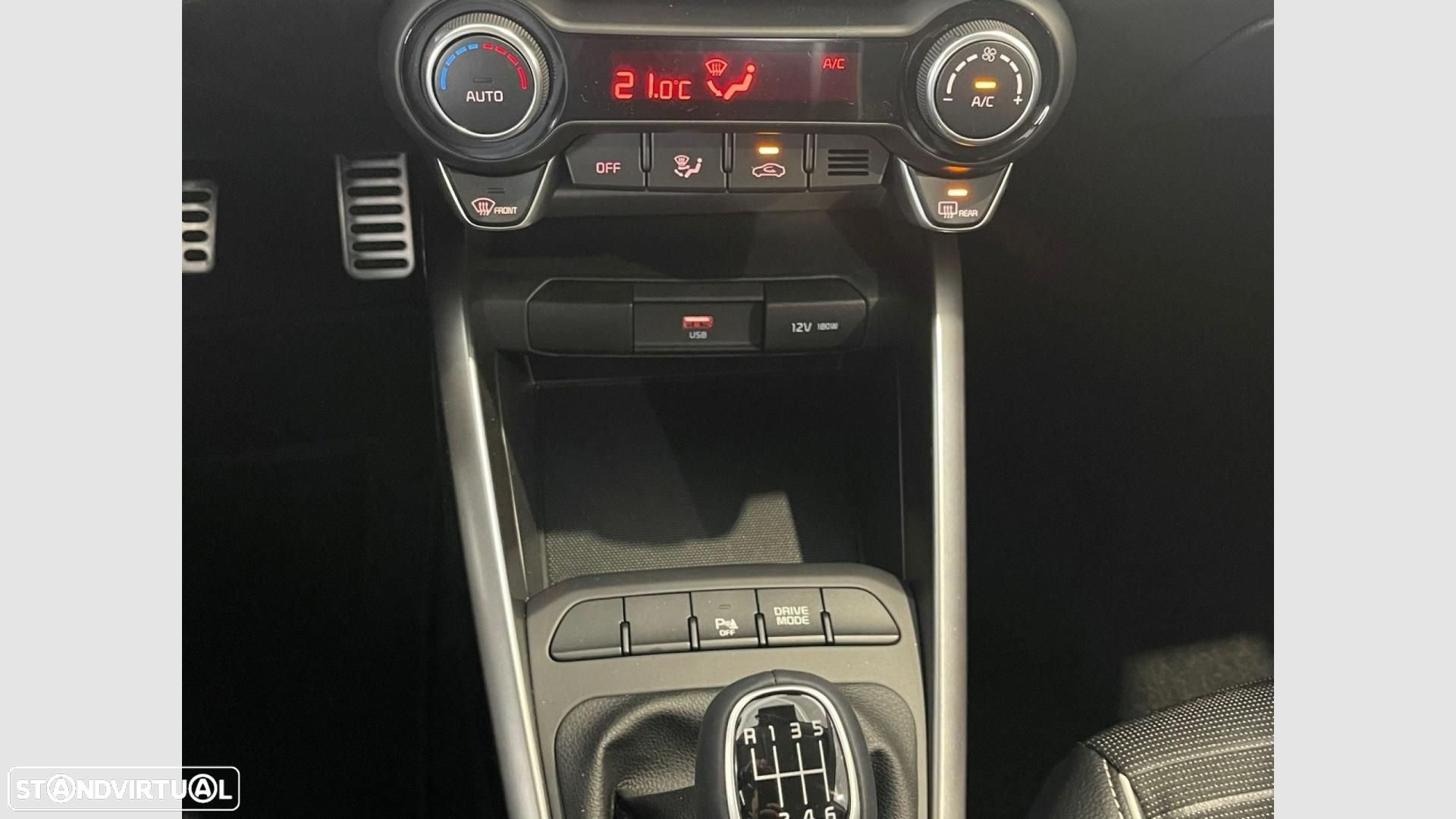 Kia Stonic 1.0 T-GDI GT Line - 24