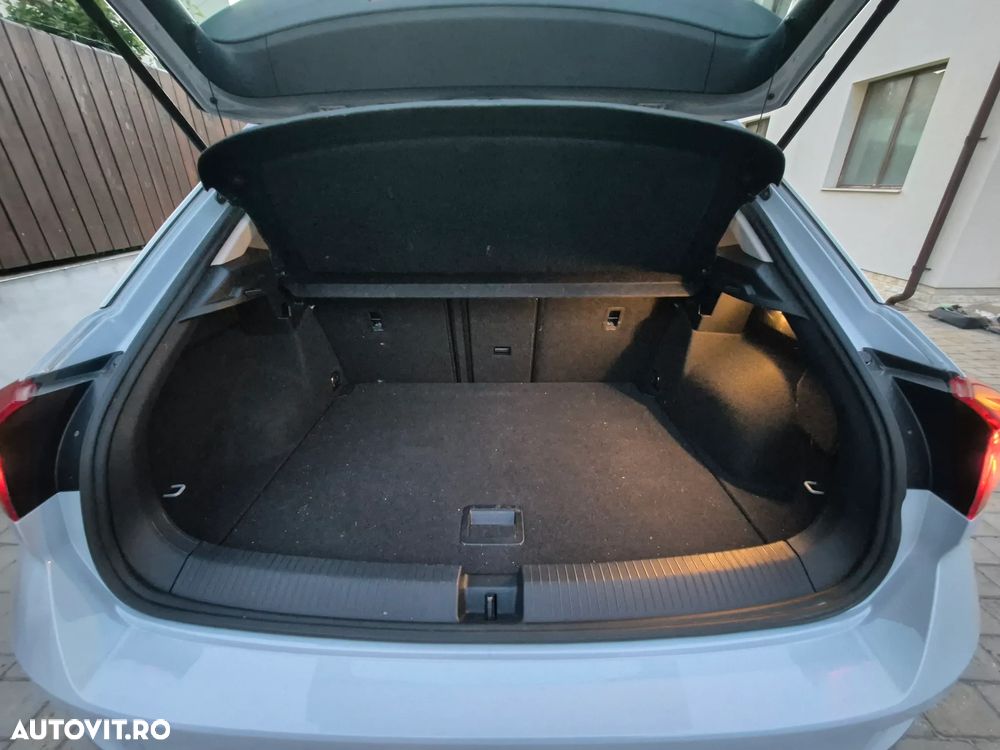 Volkswagen T-Roc 1.5 TSI DSG Design - 13