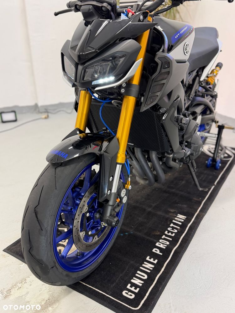 Yamaha MT - 9